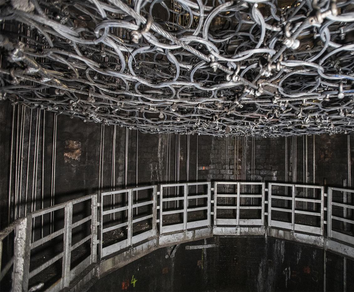 Ring net lining inside an underground mine shaft