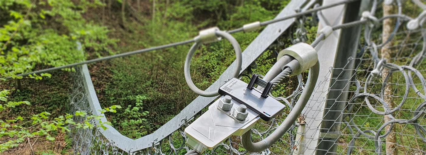 Sensors mounted on barrier ropes